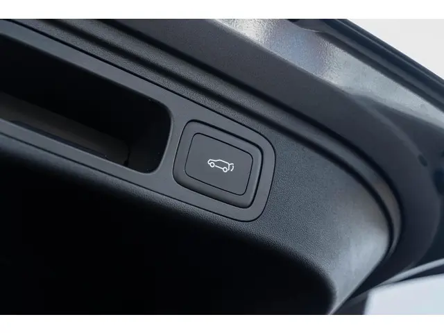 MG HS Plug-in Hybrid 1.5 Luxury 2024 Hybride Benzine 31