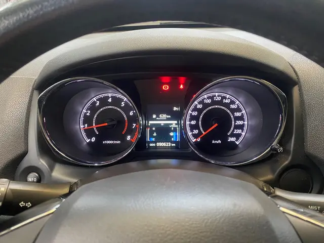Mitsubishi ASX 1.6 Cleartec Bright+ 2017 Benzine 8