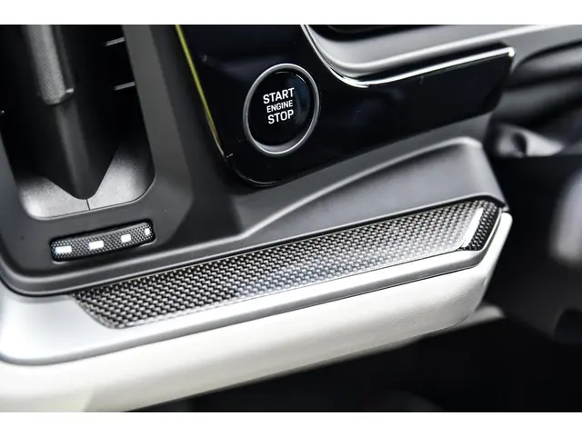 Porsche Cayenne Coupé 3.0 E-Hybrid 2025 Hybride Benzine 23