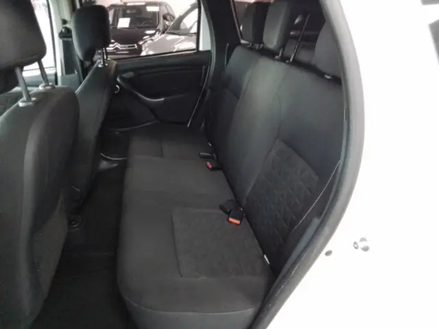 Dacia Duster 1.2 TCe 4x2 Lauréate 2014 Benzine 12