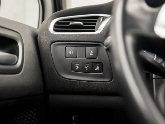 Citroën C4 1.2 PureTech Sport 2016 Benzine 22