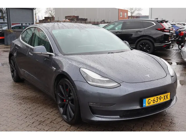 Tesla Model 3 Performance AWD 75 kWh 2019 Elektrisch 11