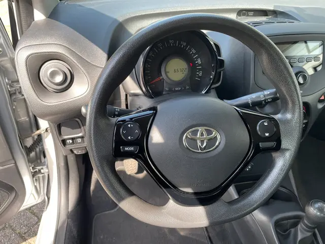 Toyota Aygo 1.0 VVT-i x-fun 2021 Benzine 7