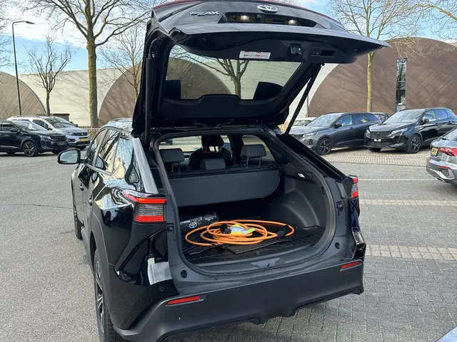 Toyota bZ4X Dynamic 71 kWh 2024 Elektrisch 8