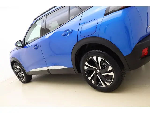 Peugeot 2008 1.2 PureTech Allure 2021 Benzine 16