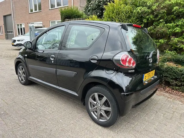 Toyota Aygo 1.0 VVT-i Now 2014 Benzine 5