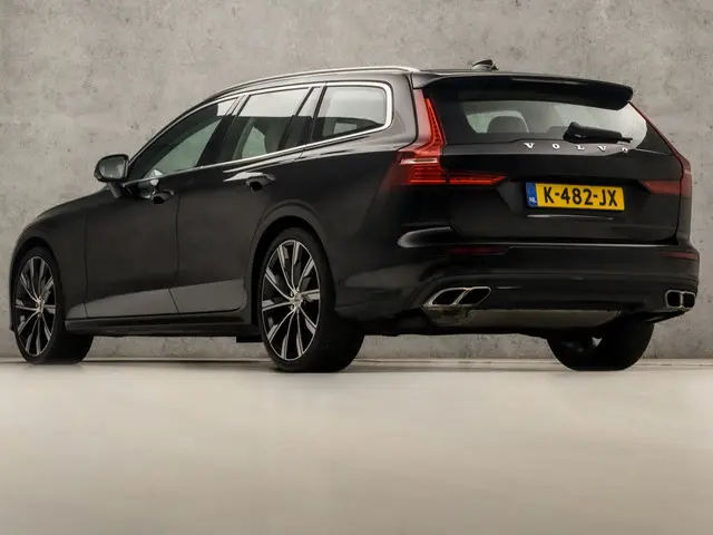 Volvo V60 2.0 B3 Inscription Sport 2021 Benzine 3