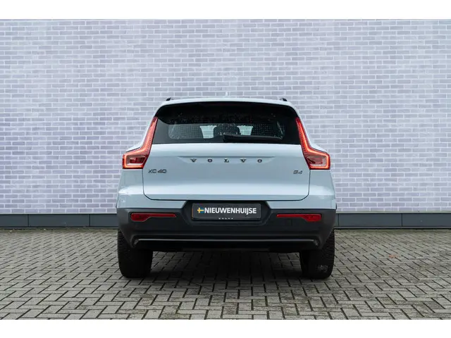 Volvo XC40 2.0 B4 Plus Dark 2025 Benzine 13
