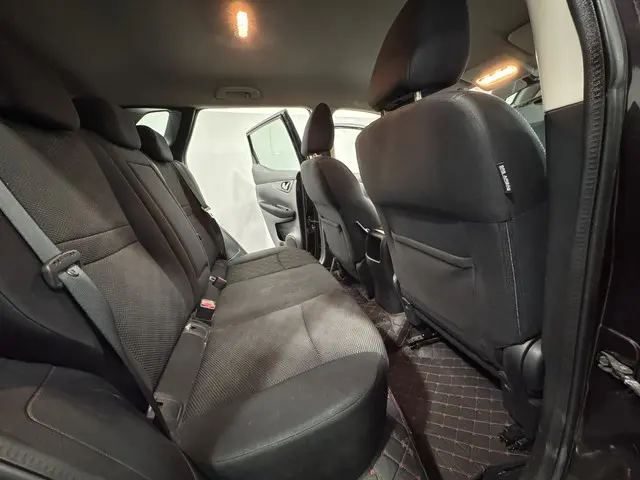 Nissan QASHQAI 1.2 Acenta 2015 Benzine 17