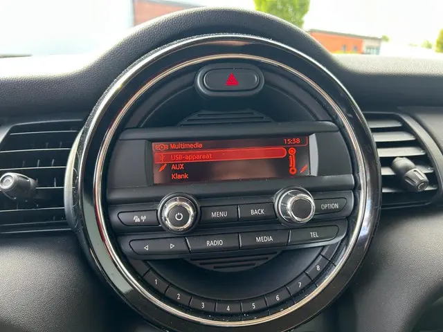 MINI One 1.2 2015 Benzine 10