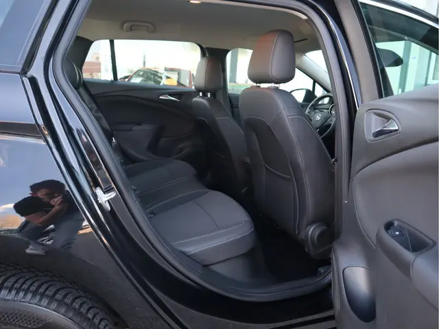 Opel Astra Sports Tourer 1.0 Turbo Business 2019 Benzine 17