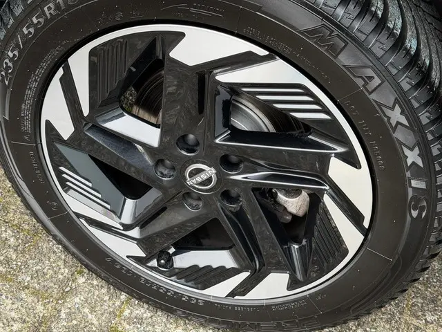 Nissan QASHQAI 1.3 MHEV Xtronic N-Connecta 2025 Benzine 12