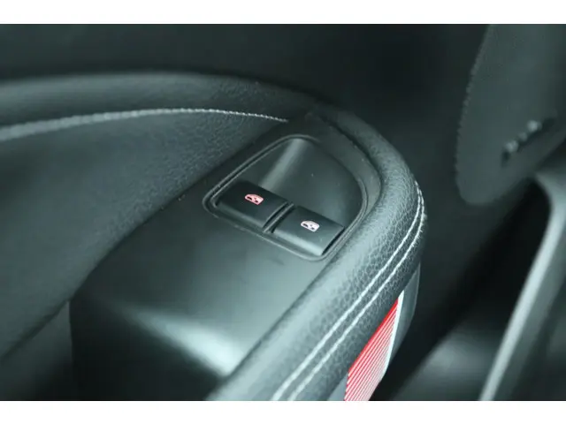 Opel ADAM 1.4 TURBO S 2015 Benzine 27