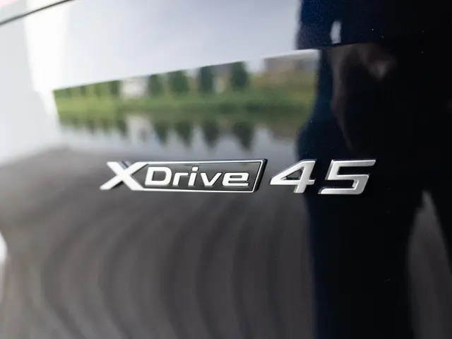 BMW iX xDrive45 2025 Elektrisch 23