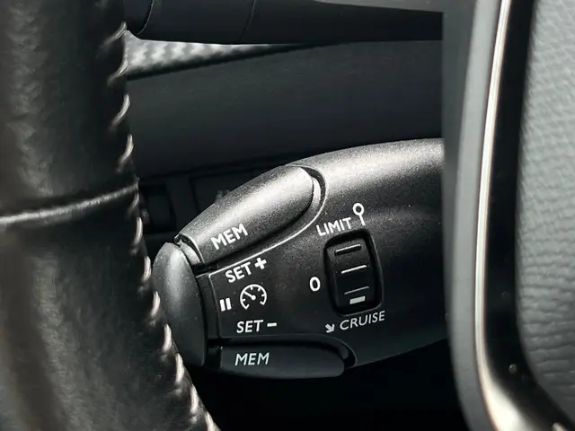 Peugeot 208 1.2 PureTech Active 2020 Benzine 17