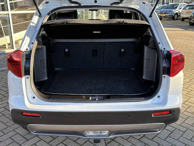 Suzuki Vitara 1.4 Boosterjet Stijl 2019 Benzine 18
