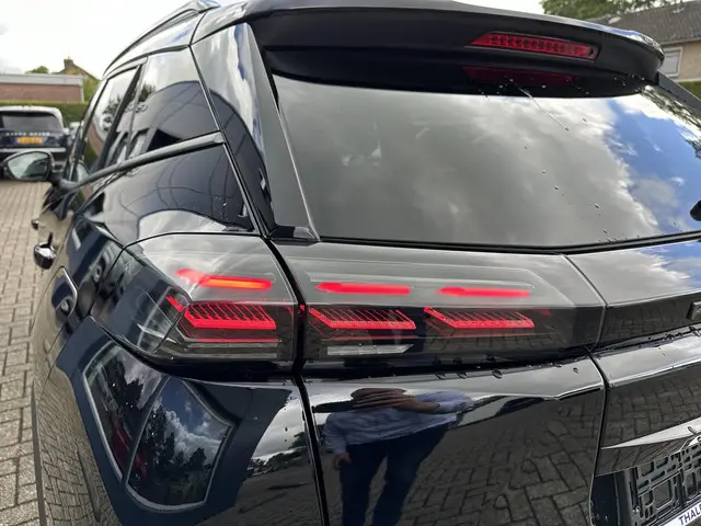 Peugeot 2008 1.2 Turbo 100 PK Allure 2025 Benzine 37