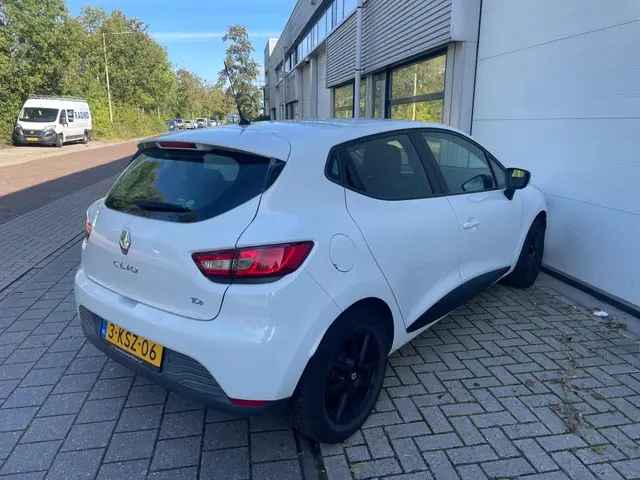 Renault Clio 0.9 TCe Expression New Apk 2013 Benzine 5
