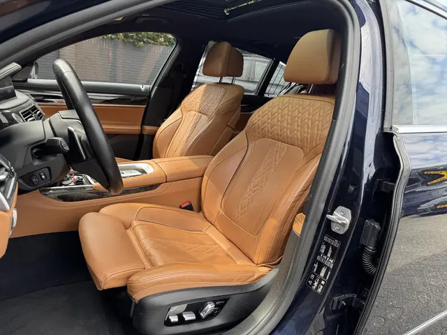 BMW 7 Serie 750d xDrive High Executive 2017 Diesel 12