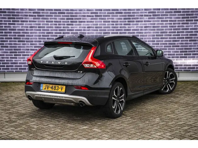 Volvo V40 Cross Country 1.5 T3 Momentum 2016 Benzine 15
