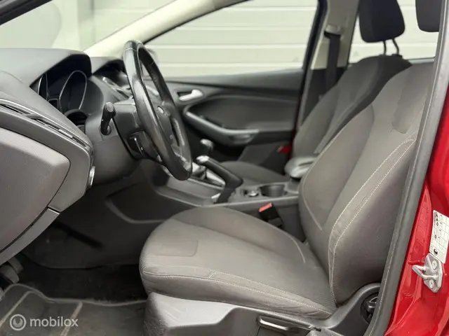 Ford Focus Wagon 1.6 EcoBoost Titanium 2012 Benzine 14