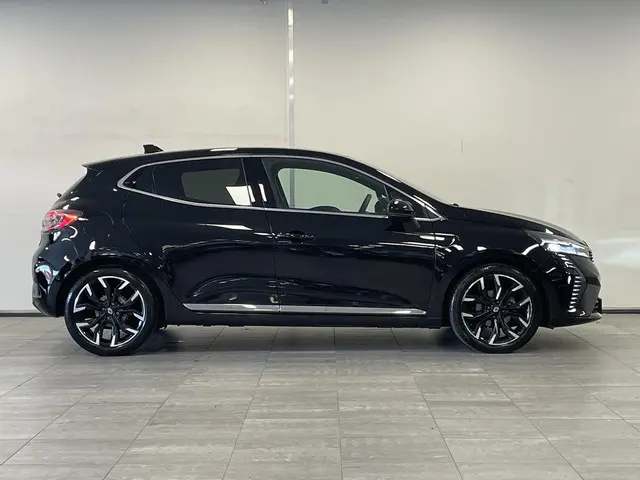 Renault Clio 1.0 TCe 90 GPF techno 2024 Benzine 16