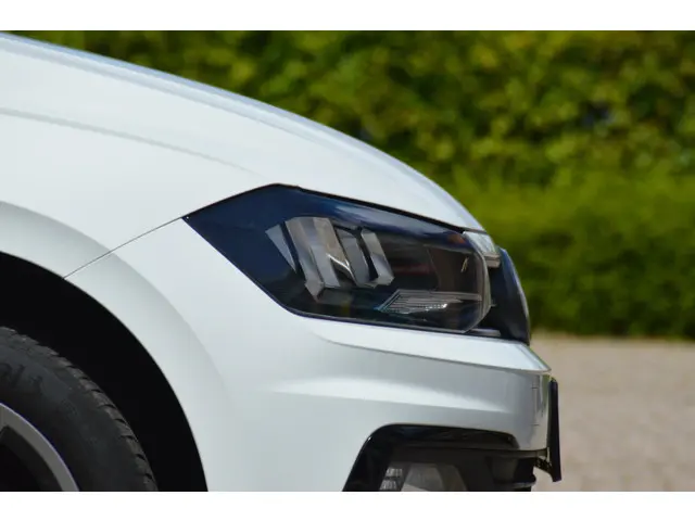 Volkswagen Polo 1.0 TSI Highline Business R 2021 Benzine 47