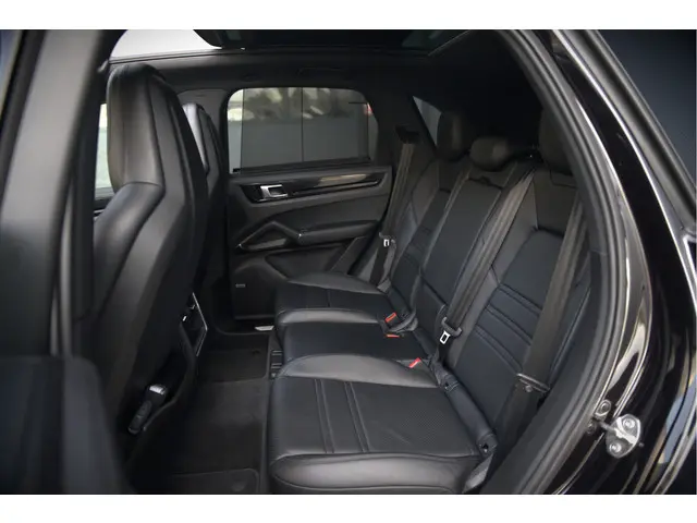 Porsche Cayenne 3.0 E-Hybrid 2018 Hybride Benzine 69