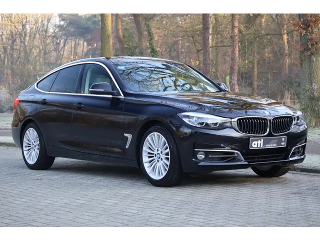 BMW 3 Serie GT 320i High Executive 2020 Benzine 9