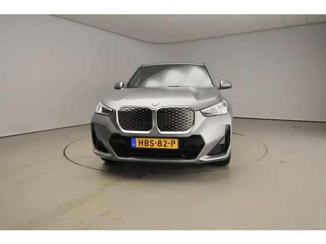 BMW iX1 eDrive20 2025 Elektrisch 5