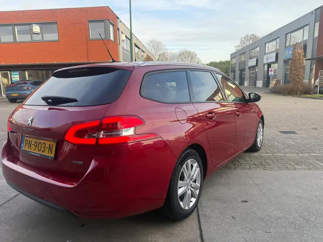 Peugeot 308 SW 1.2 PureTech Blue Lion 2017 Benzine 7