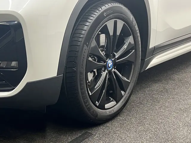 BMW X1 xDrive25e 2022 Hybride Benzine 39