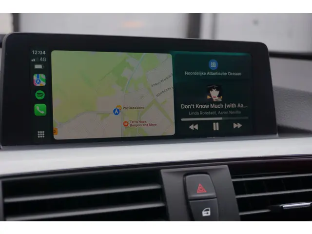 BMW 3 Serie 320i High Exec 2017 Benzine 32