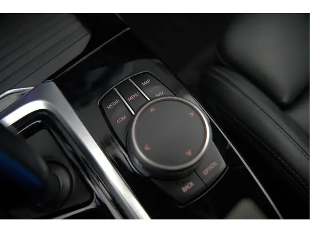 BMW iX3 High Executive 80 kWh 2021 Elektrisch 64