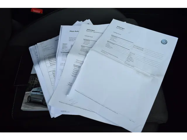 Volkswagen Golf 1.0 TSi Highline R-Line 2019 Benzine 35