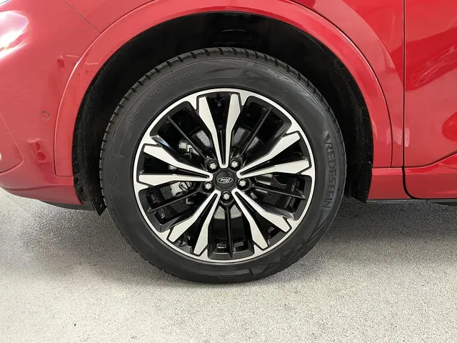 Ford Kuga 2.5 PHEV ST-Line 2024 Hybride Benzine 39