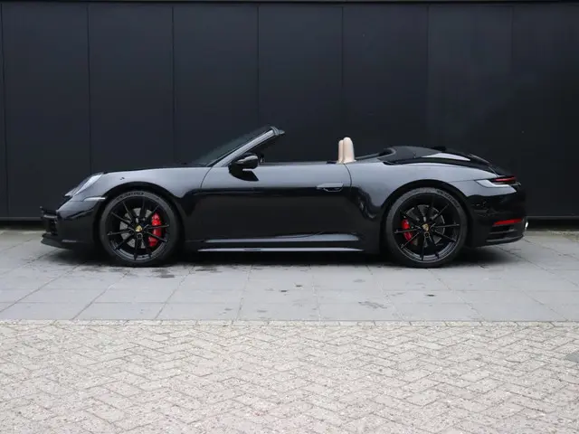 Porsche 911 Cabrio 3.0 Carrera 4 S 2020 Benzine 3