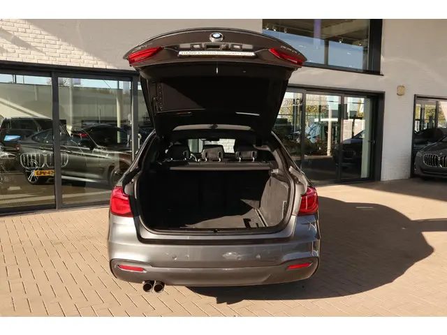 BMW 3 Serie Gran Turismo 320i 2020 Benzine 5