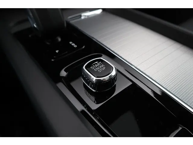 Volvo V60 Cross Country 2.0 B5 AWD Plus 2023 Benzine 20