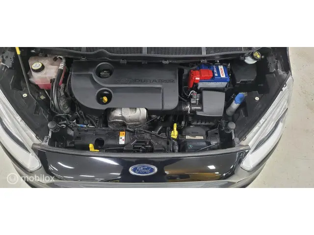 Ford Transit Courier 1.5 TDCI Ambiente 2015 Diesel 11