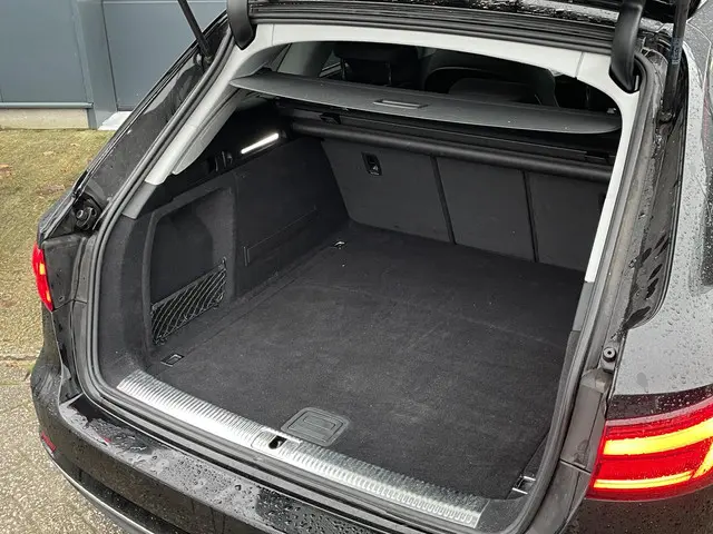 Audi A4 Avant 1.4 TFSI Sport Lease Edition 2018 Benzine 8