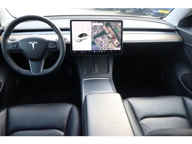 Tesla Model 3 Standard RWD Plus 60 kWh 2021 Elektrisch 11