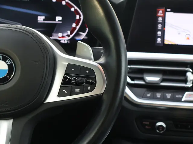 BMW 2 Serie Coupé M240i xDrive 2022 Benzine 22