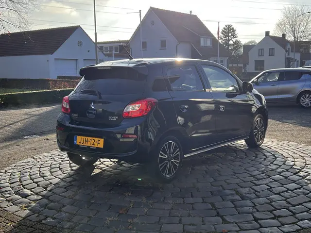 Mitsubishi Space Star 1.2 Life Edition 2018 Benzine 4