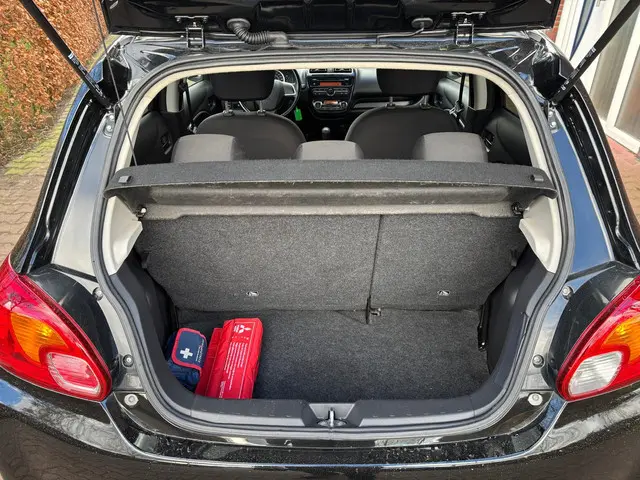 Mitsubishi Space Star 1.0 Bright 2015 Benzine 13