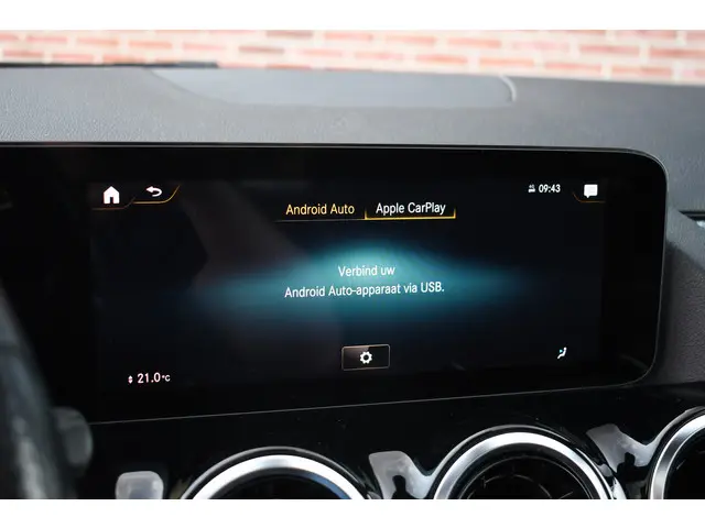 Mercedes-Benz GLA 250 e AMG 2021 Hybride Benzine 13