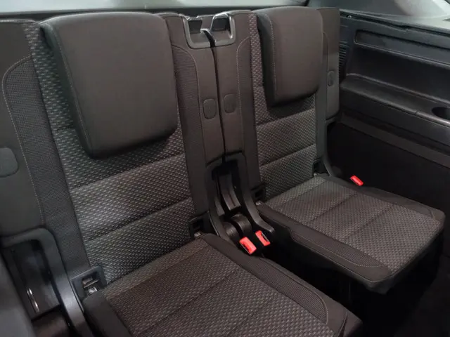 Volkswagen Touran 1.2 TSI Highline- 2018 Benzine 21