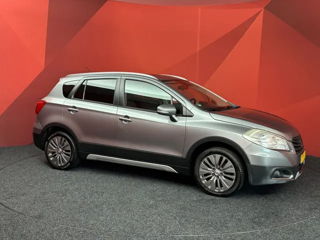 Suzuki S-Cross S-Cross SX4 1.6 Exclusive 2014 Benzine 18