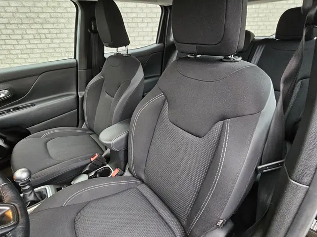 Jeep Renegade 1.0T Limited Pdc/Navi/Ecc/Ccr 2019 Benzine 13