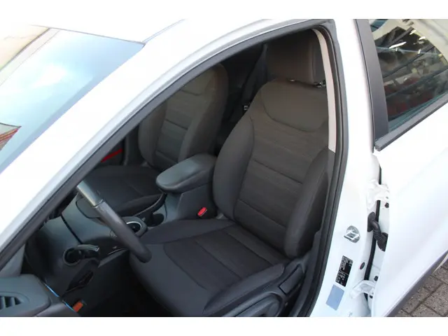 Hyundai IONIQ 1.6 GDi i-Motion 2018 Hybride Benzine 10